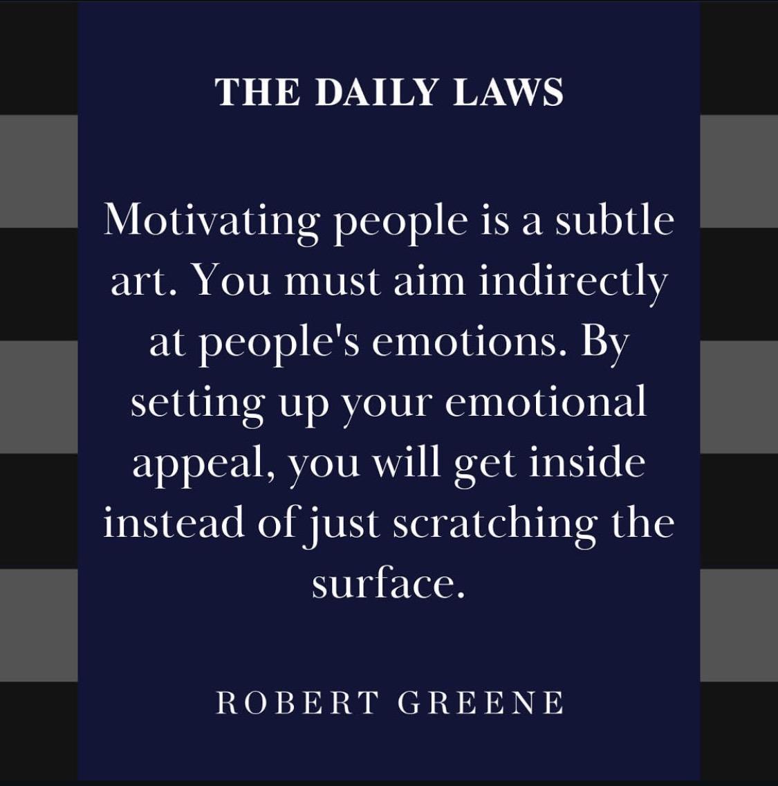 The Daily Laws 366 Meditations on Power, Seduction, Mastery, Strategy, and Human Nature (Robert Greene)